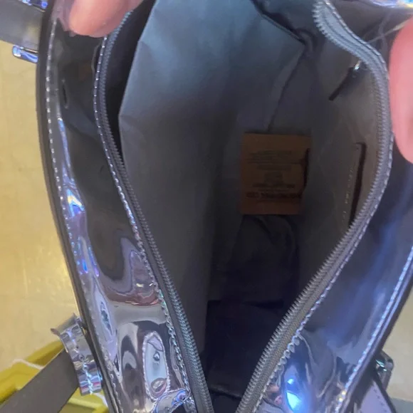 Michael Michael Kors jet Set Silver Tote Bag - Picture 7 of 10